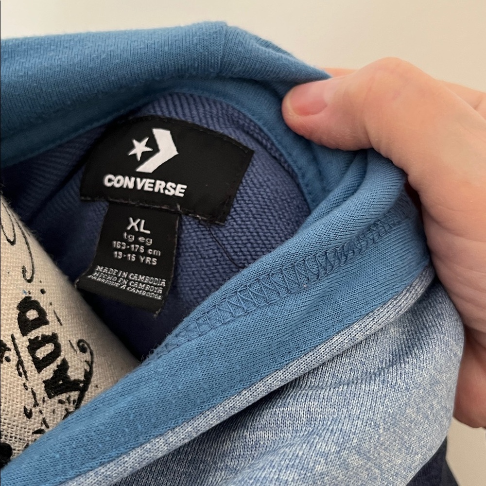 💗Youths Unisex NWOT Converse Two-Tone Blue Hoodie - Picture 3 of 17